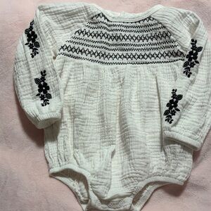 RZ Rachel Zoe 1-Piece Baby Girl Cotton Romper 6-9M Embroidered Floral & Smocking